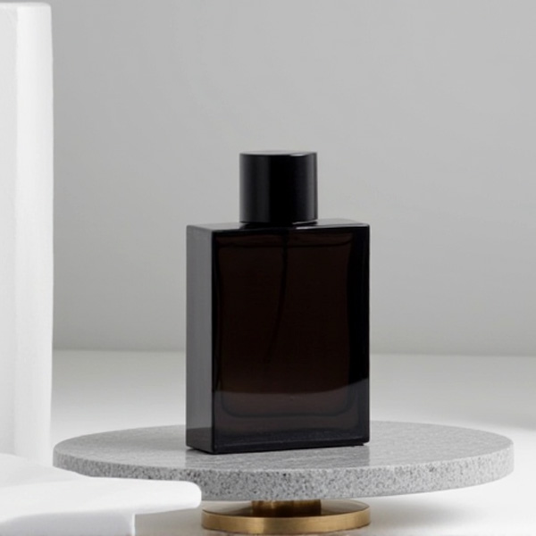 Explore our Modern Masculine Perfume Oils – a collection of confident, crisp, and contemporary scents crafted for the stylish man. Ideal for everyday wear and evening refinement.