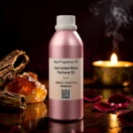 Oud Amber Rose perfume oil bottle with golden oriental atmosphere, deep oud wood, warm amber glow and velvety rose petals.